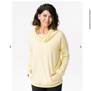 Zyia oh so soft yellow hoodie size large